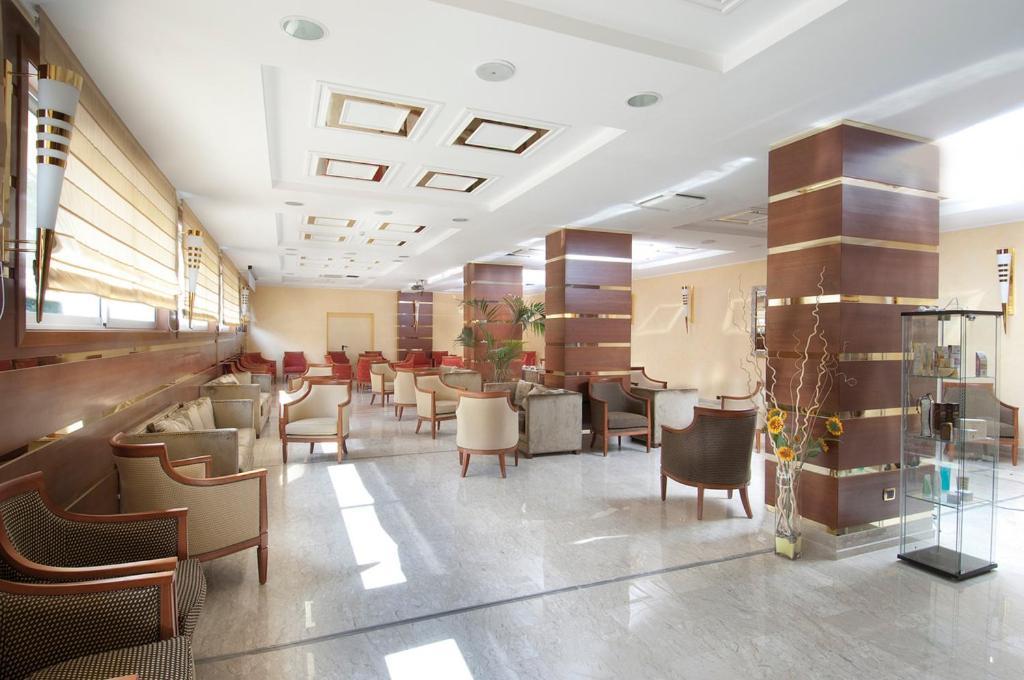 Complesso Termale Vescine Hotel Кастелфорте Екстериор снимка