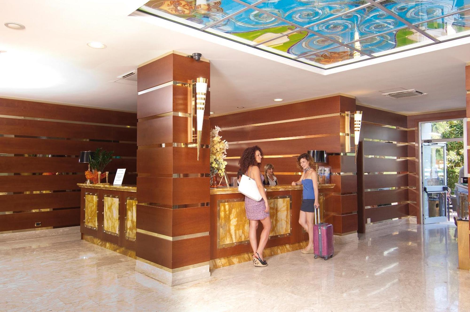 Complesso Termale Vescine Hotel Кастелфорте Екстериор снимка