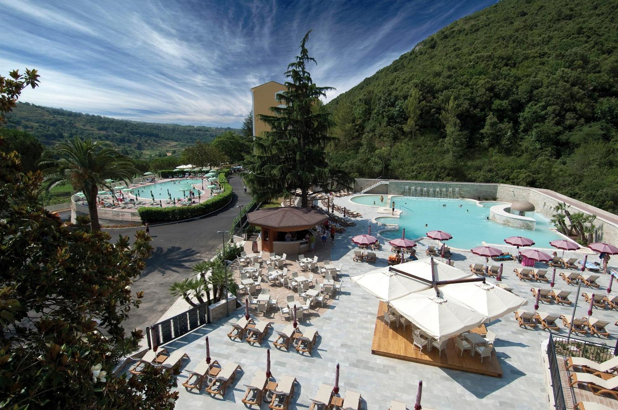 Complesso Termale Vescine Hotel Кастелфорте Екстериор снимка